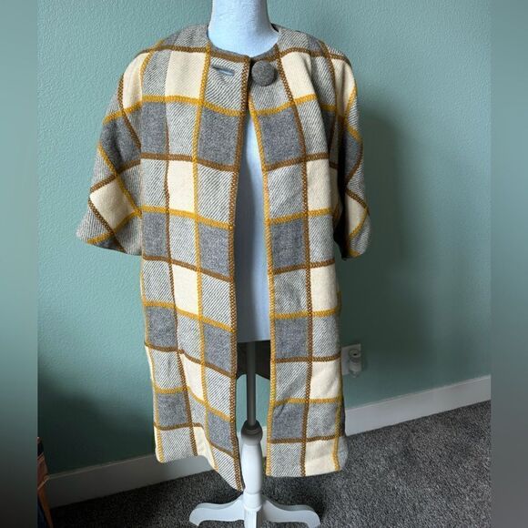 Vintage 60/70s Short Sleeve Dress Coat Yellow and Gray Plaid Large Button Sz S/M - Picture 4 of 9